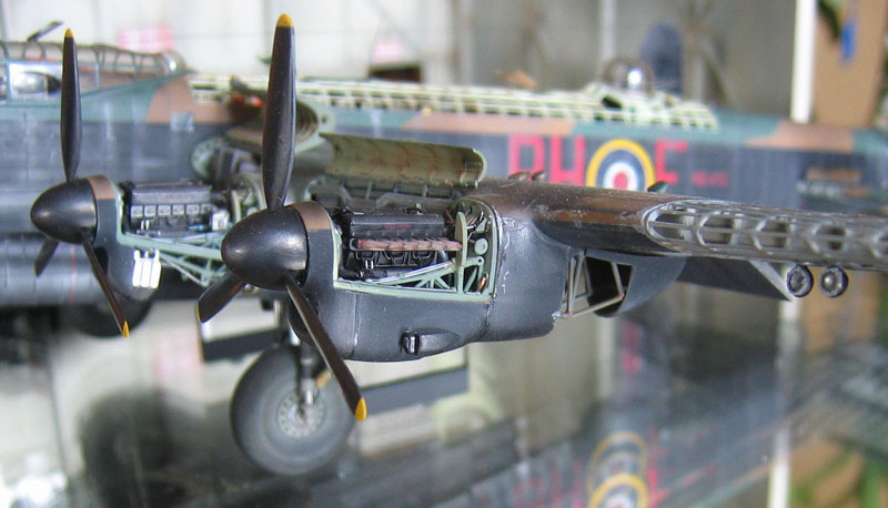 Illustration for article titled Gorgeous Model Aircraft Make you Realise Your Childhood was Wasted